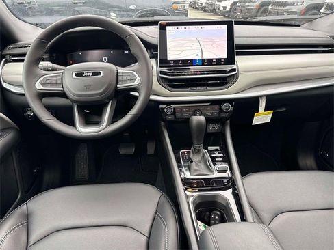 New 2026 Jeep Compass Limited image 7