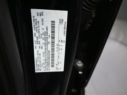 Used 2022 Ford F350 XLT w/ XLT Premium Package image 19