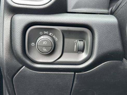 New 2026 RAM 2500 Big Horn AWD/4WD image 12