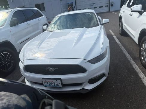 Used 2017 Ford Mustang Coupe RWD image 2
