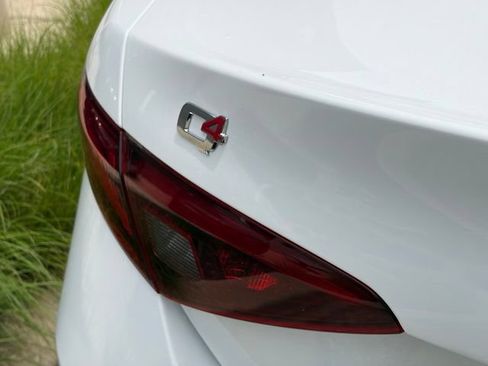 Used 2023 Alfa Romeo Giulia Ti AWD/4WD image 15