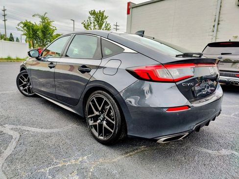 Used 2022 Honda Civic Sport Touring image 3