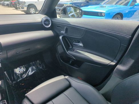 Used 2023 Mercedes-Benz CLA 250 w/ Premium Package image 17