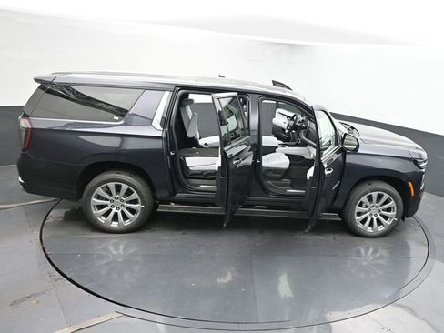 New 2026 Chevrolet Suburban Premier image 73