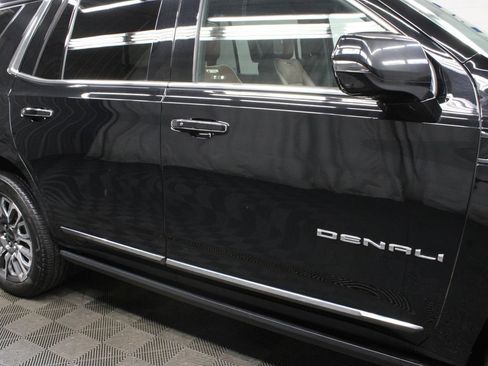 Used 2023 GMC Yukon Denali Ultimate AWD/4WD image 43