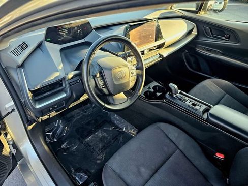 Used 2023 Toyota Prius LE FWD image 14