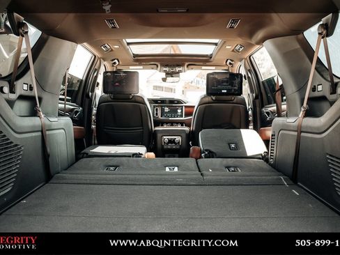 Used 2023 GMC Yukon XL Denali Ultimate AWD/4WD image 51