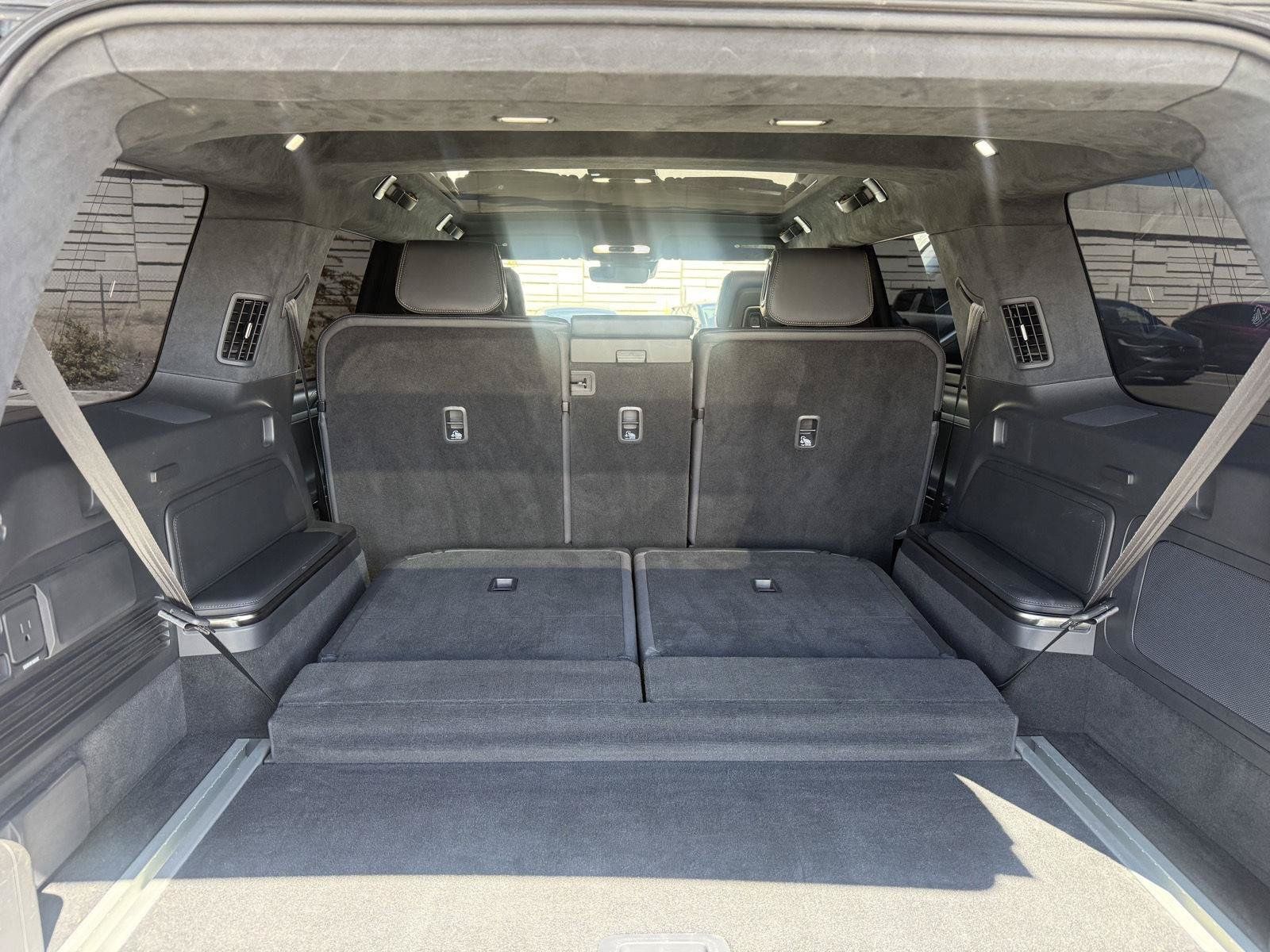 Used 2023 Rivian R1S Launch Edition Quad AWD/4WD image 20