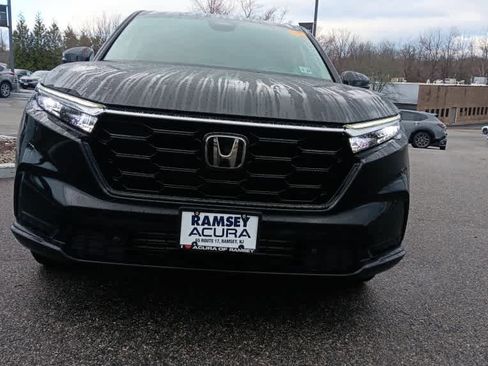Used 2024 Honda CR-V EX-L image 9