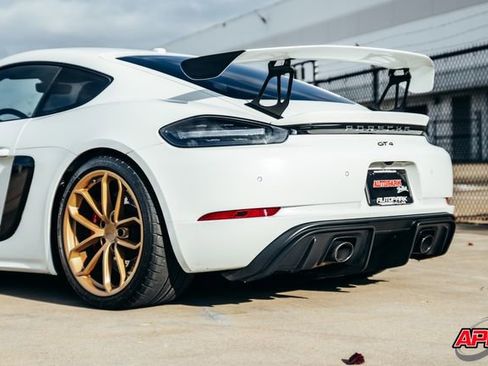 Used 2020 Porsche 718 Cayman GT4 image 53