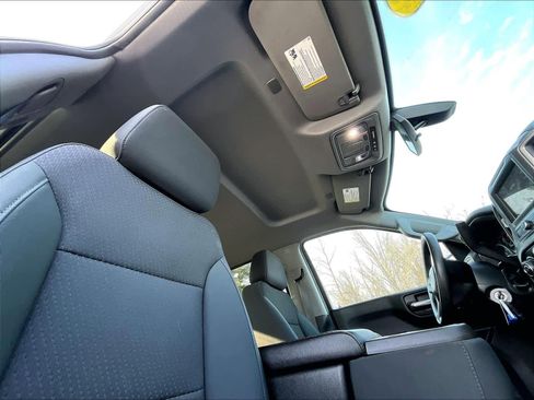 Used 2019 Chevrolet Silverado 1500 Custom w/ Custom Value Package image 22