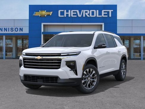 New 2026 Chevrolet Traverse LT w/ Sun and Wheel Package FWD image 6