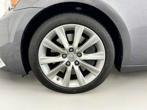 Used 2016 Lexus IS 200t image 28