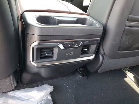 New 2026 GMC Sierra 1500 Denali Ultimate AWD/4WD image 17