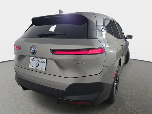 Used 2024 BMW iX xDrive50 AWD/4WD image 34