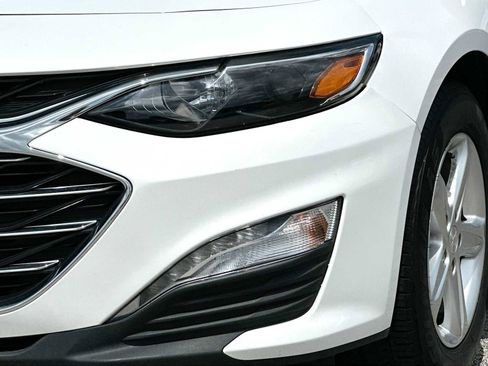 Used 2023 Chevrolet Malibu LS FWD image 16