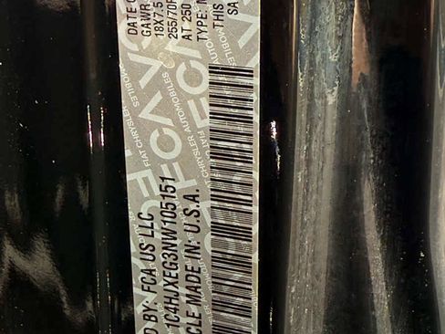 Used 2022 Jeep Wrangler Unlimited Sahara image 33