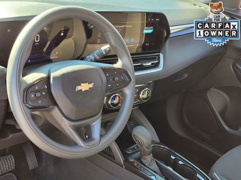 Used 2025 Chevrolet TrailBlazer LT image 11