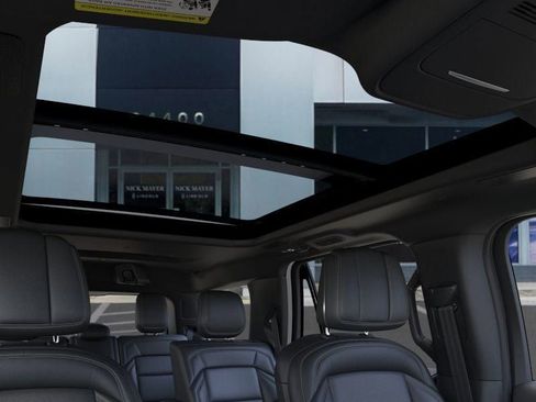 New 2025 Lincoln Navigator Reserve w/ Jet Appearance Package AWD/4WD image 22