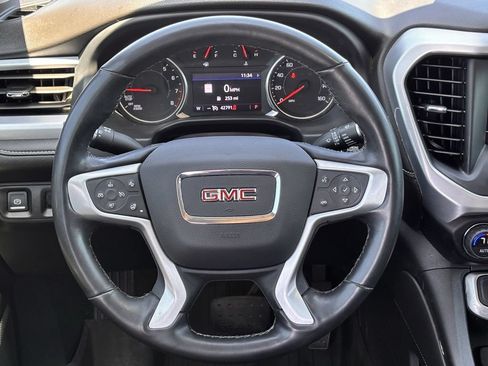 Used 2023 GMC Acadia SLT w/ Elevation Edition FWD image 10