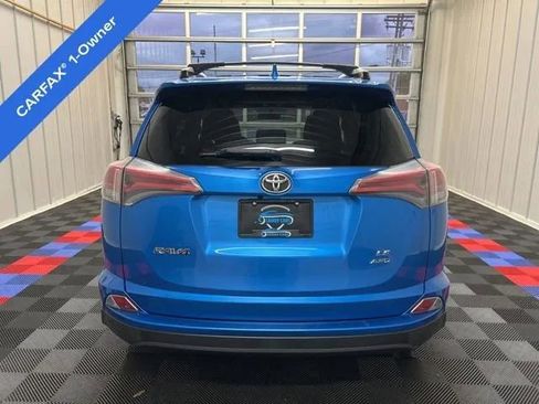 Used 2016 Toyota RAV4 LE AWD/4WD image 4