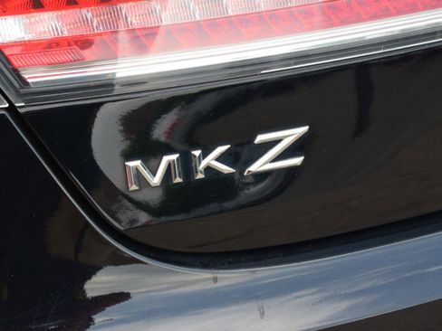 Used 2017 Lincoln MKZ Reserve w/ Climate Package FWD image 12