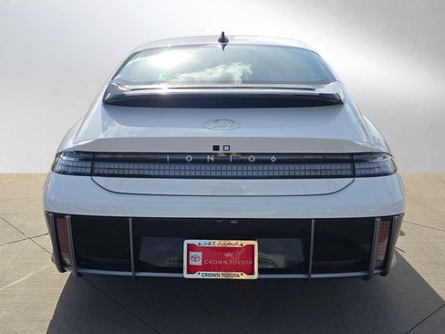 Used 2024 Hyundai Ioniq 6 SE AWD/4WD image 4