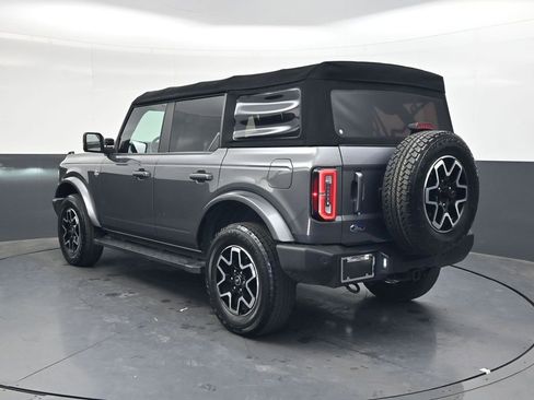 Used 2021 Ford Bronco Outer Banks image 6