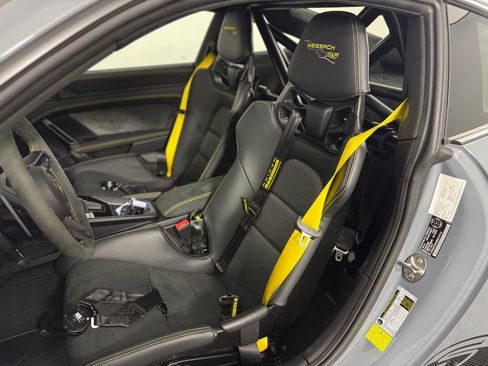 Used 2024 Porsche 911 GT3 RS RWD image 5