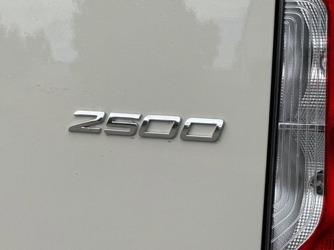 New 2025 Mercedes-Benz Sprinter 2500 image 32