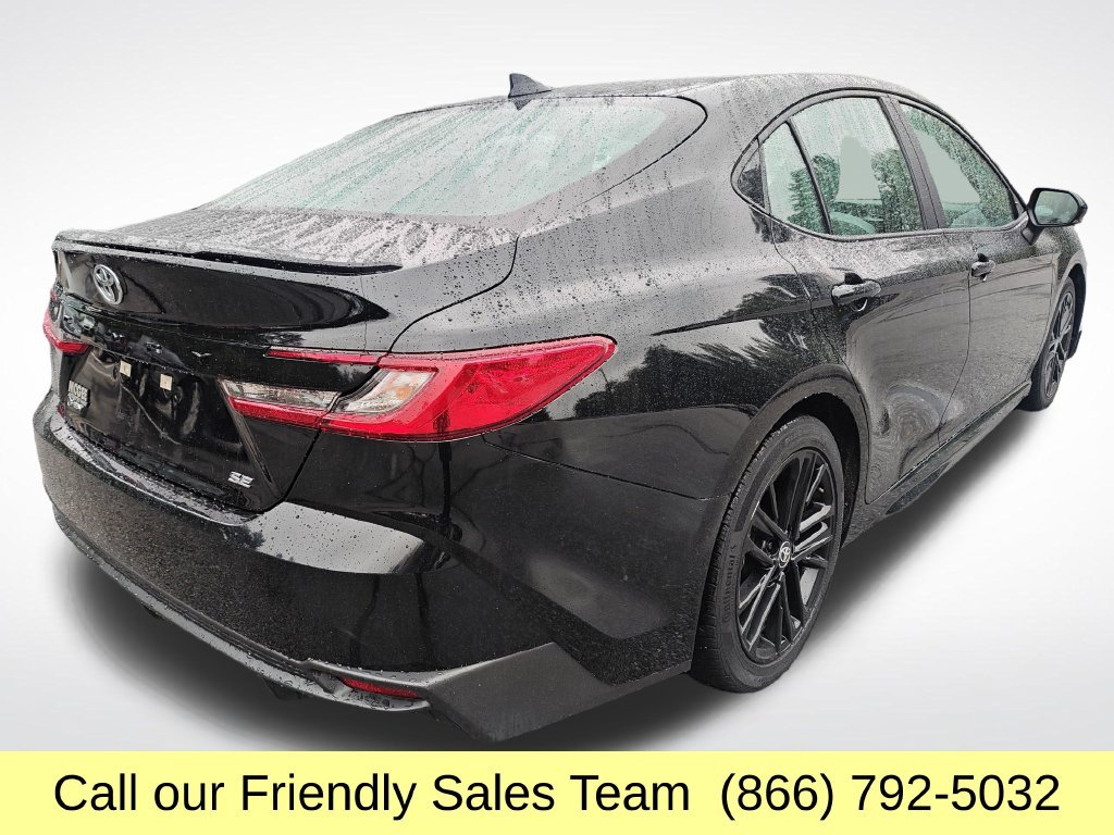 Certified 2025 Toyota Camry SE FWD image 6