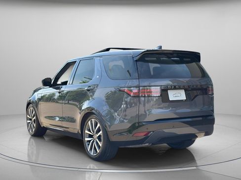 Certified 2025 Land Rover Discovery Dynamic SE image 4