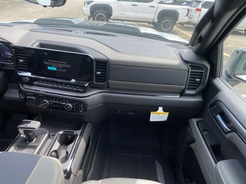 New 2026 Chevrolet Silverado 1500 ZR2 AWD/4WD image 13