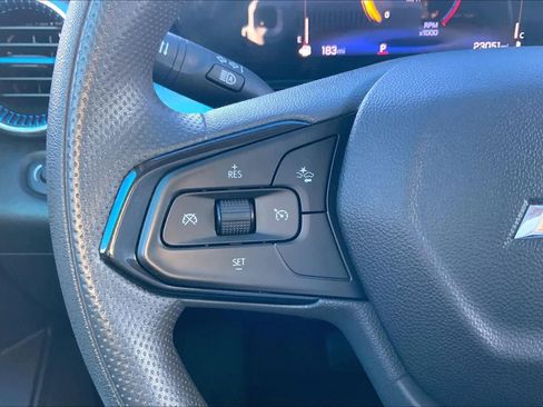 Used 2025 Chevrolet Trax LT image 24