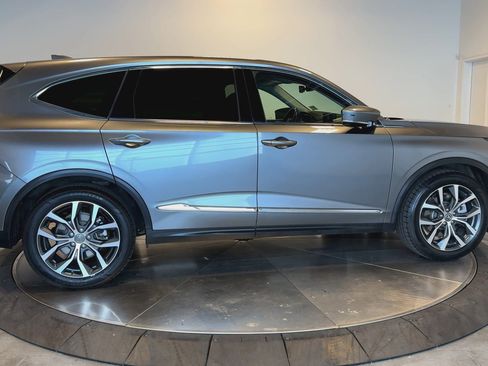 Used 2023 Acura MDX SH-AWD w/ Technology Package image 9