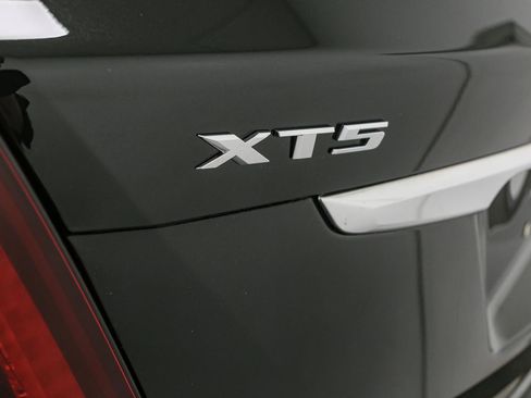 Used 2024 Cadillac XT5 Premium Luxury AWD/4WD image 10
