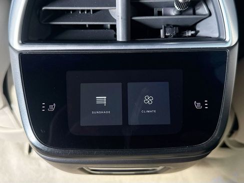 Used 2024 Lucid Air Pure RWD image 27