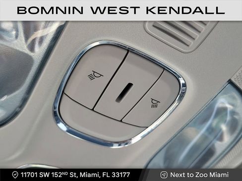 Used 2018 Jeep Compass Latitude image 26