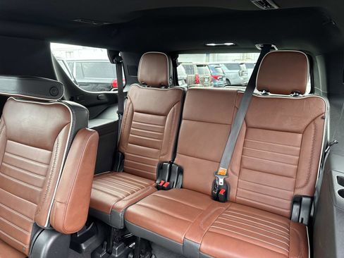 Used 2023 GMC Yukon Denali Ultimate image 24