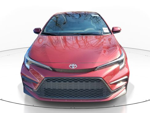 Used 2024 Toyota Corolla SE image 2