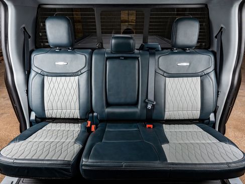 Used 2024 Ford F450 Limited image 34