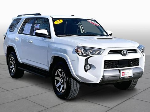 Certified 2024 Toyota 4Runner TRD Off-Road image 3