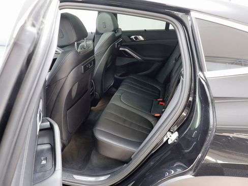 Used 2021 BMW X6 xDrive40i w/ Premium Package image 16