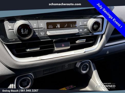Used 2024 Toyota Grand Highlander AWD image 20