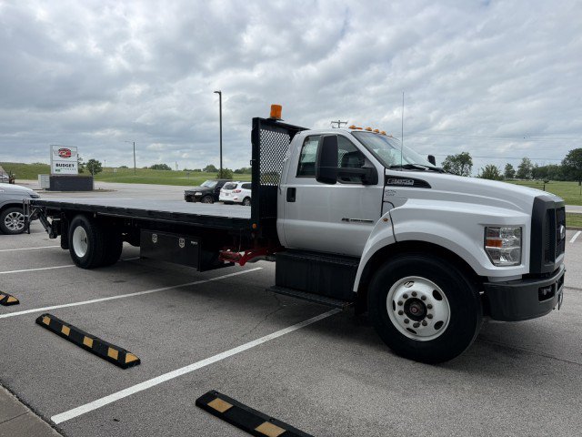 Used 2019 Ford F650 2WD Regular Cab Super Duty image 4