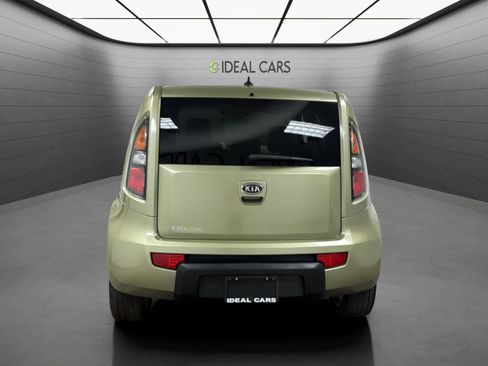 Used 2010 Kia Soul ! FWD image 6