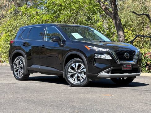 Used 2021 Nissan Rogue SV AWD/4WD image 2