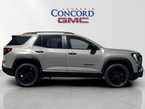Used 2026 GMC Terrain Elevation w/ Black Edition FWD image 3