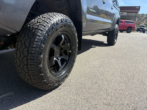 Used 2012 Toyota Tacoma 4x4 Double Cab image 14