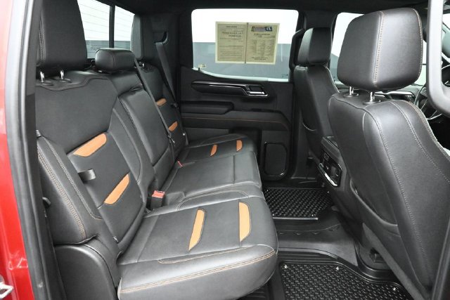 Used 2024 GMC Sierra 1500 AT4 w/ Technology Package AWD/4WD image 32